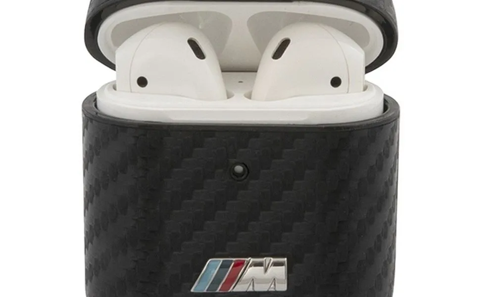 Oryginalne Etui BMW BMA2CMPUCA do Apple Airpods 1 / 2 (Carbon with Metal Logo / czarny)